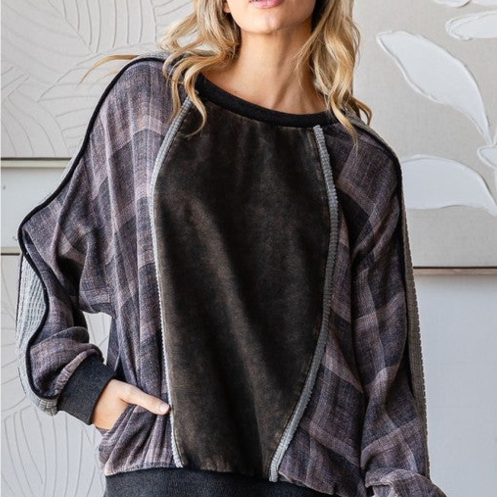 Oli & Hali Black, purple and gray oversized sweatshirt - size XL - like new